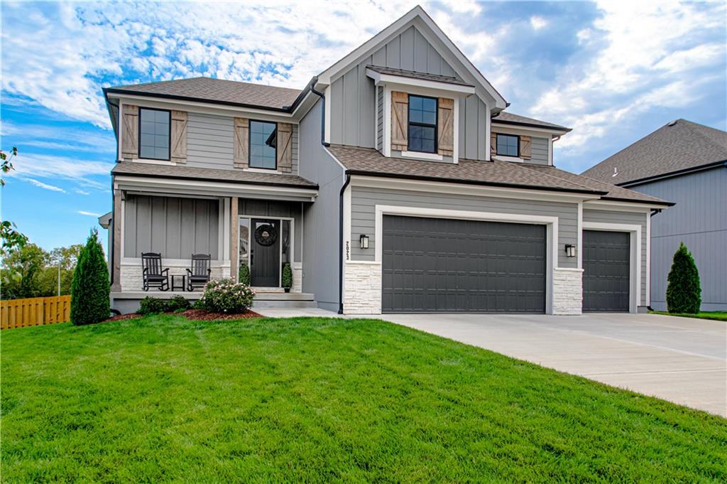 Listing Photo MLS #HMS2578301