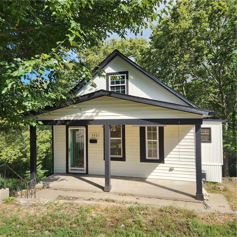 Listing Photo MLS #HMS2578396