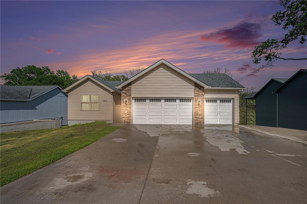 Listing Photo MLS #HMS2578531
