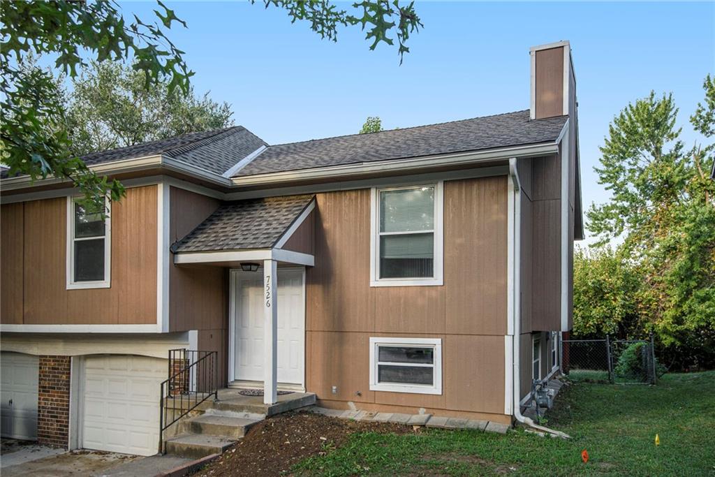 Listing Photo MLS #HMS2578752