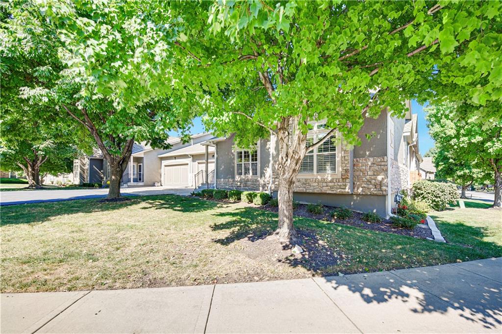 Listing Photo MLS #HMS2578873