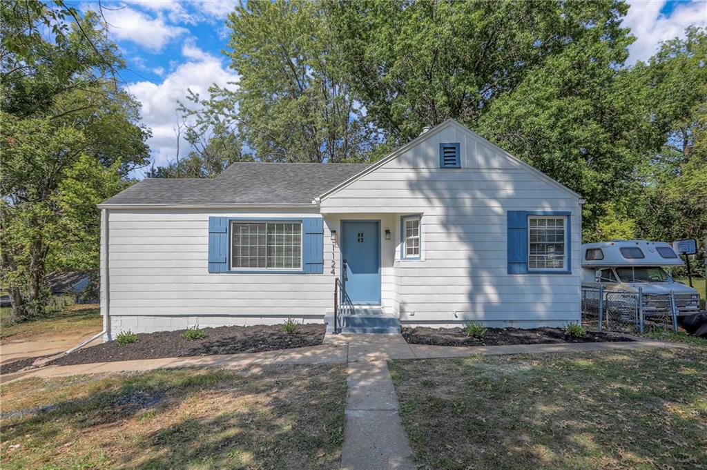 Listing Photo MLS #HMS2578905