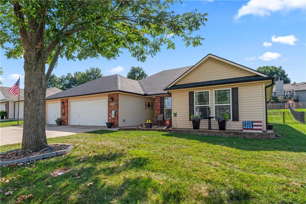 Listing Photo MLS #HMS2579161