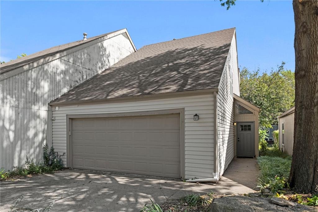 Listing Photo MLS #HMS2579209