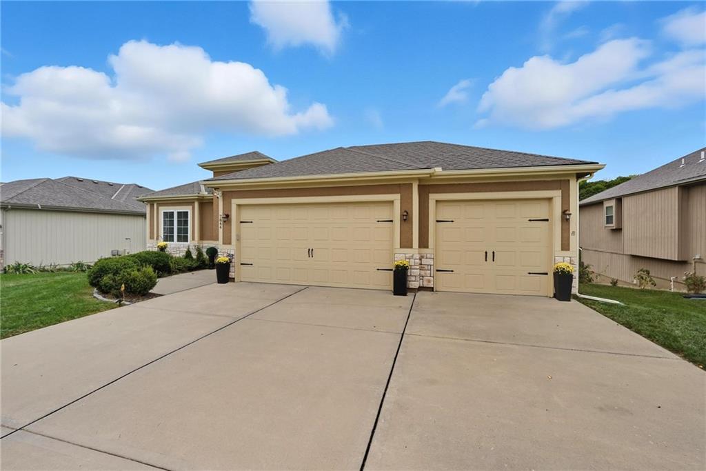 Listing Photo MLS #HMS2579243