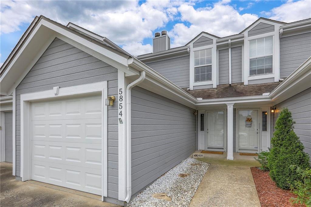 Listing Photo MLS #HMS2579308