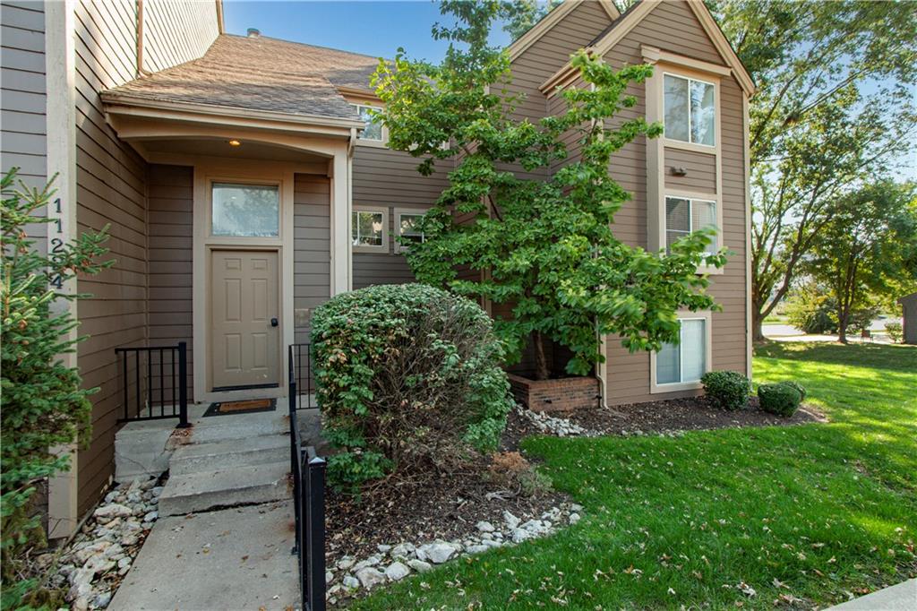 Listing Photo MLS #HMS2579513