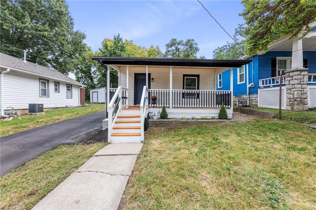 Listing Photo MLS #HMS2579874