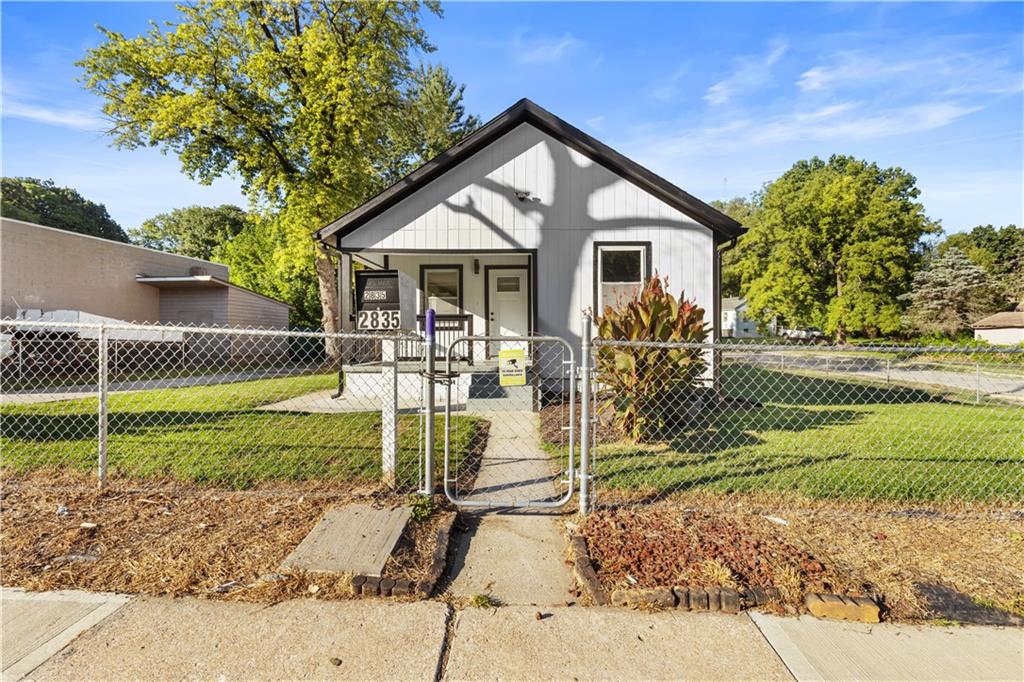 Listing Photo MLS #HMS2580002