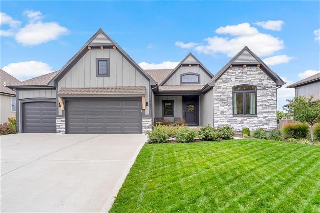 Listing Photo MLS #HMS2581016