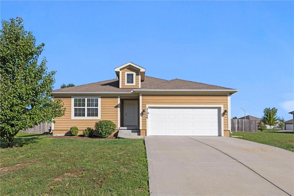 Listing Photo MLS #HMS2581135