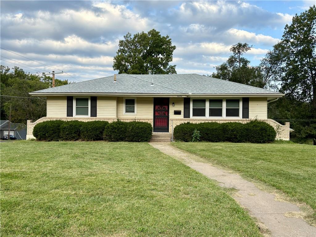 Listing Photo MLS #HMS2581185