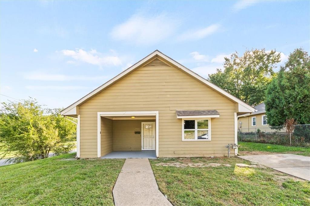 Listing Photo MLS #HMS2581358