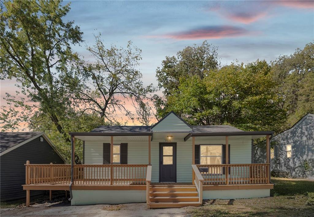 Listing Photo MLS #HMS2581369