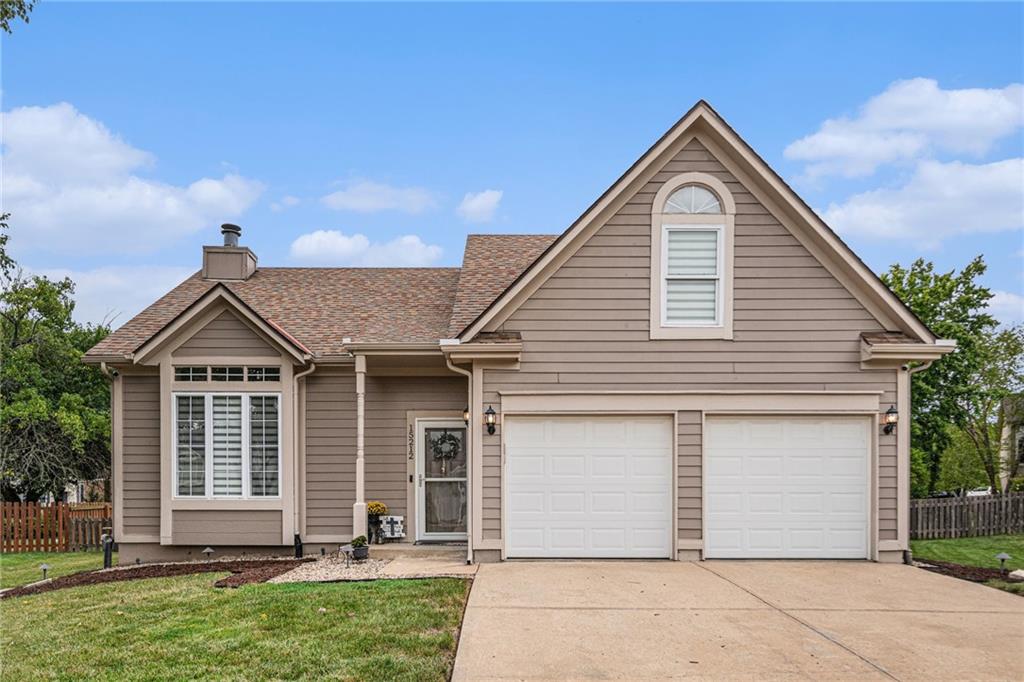 Listing Photo MLS #HMS2581424