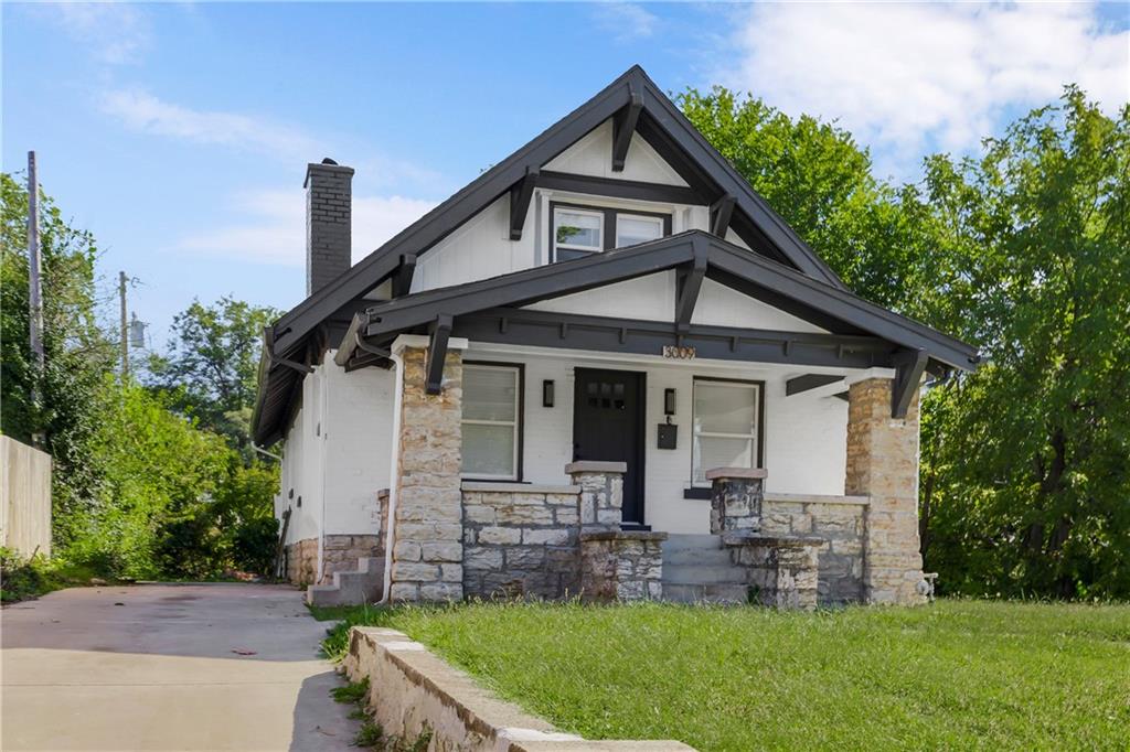 Listing Photo MLS #HMS2581447