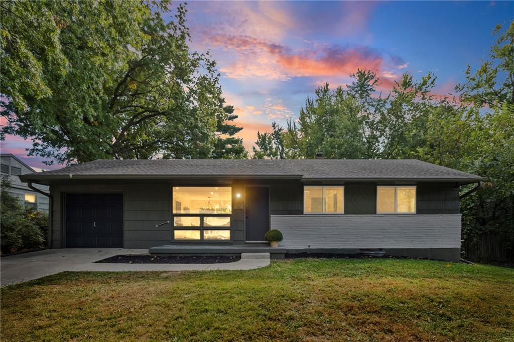 Listing Photo MLS #HMS2581779