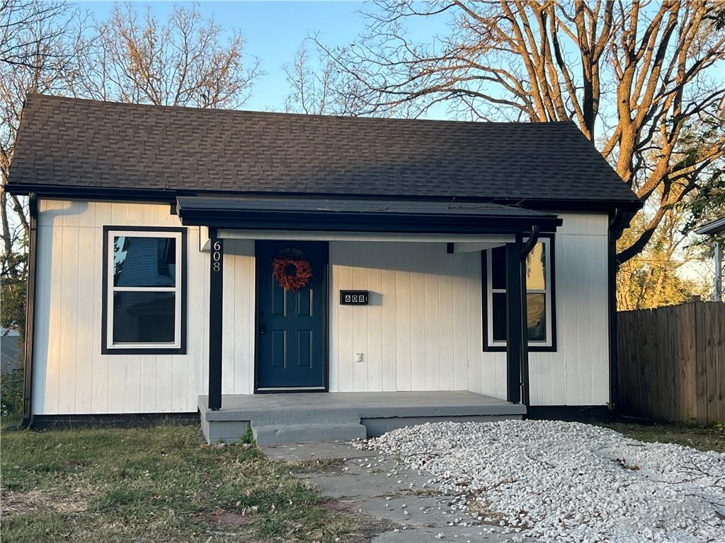 Listing Photo MLS #HMS2581822