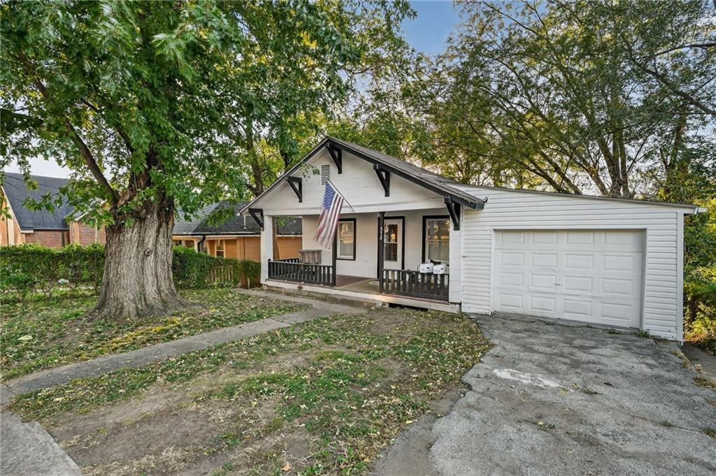 Listing Photo MLS #HMS2582991