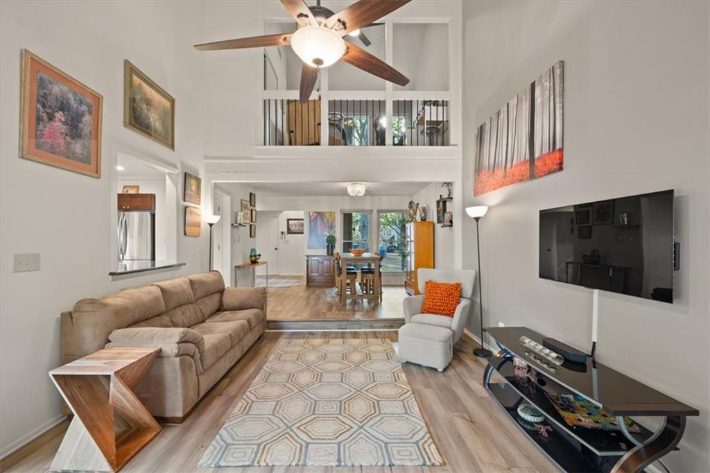 Listing Photo MLS #HMS2584724