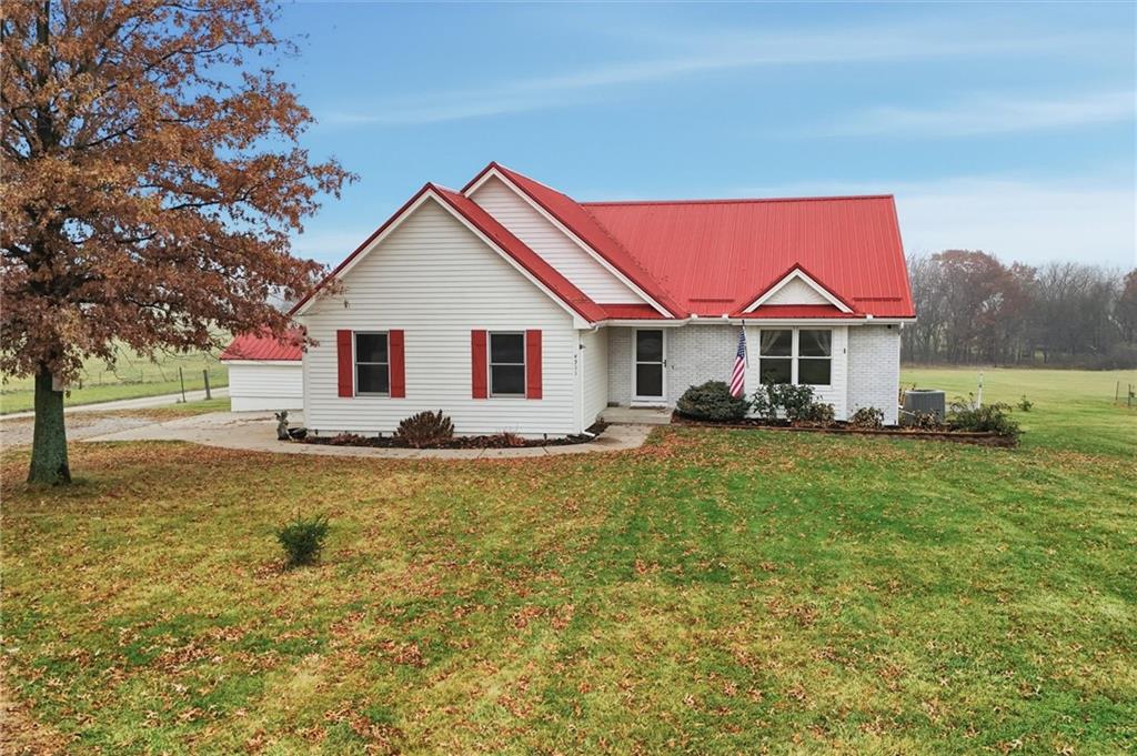 Listing Photo MLS #HMS2584773