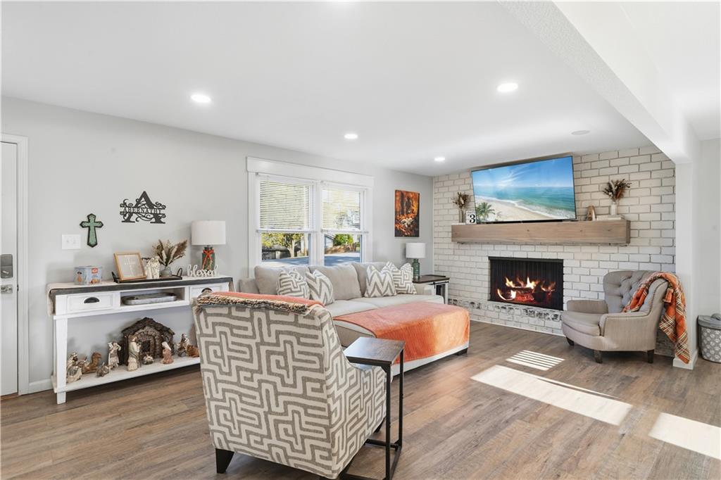 Listing Photo MLS #HMS2585255