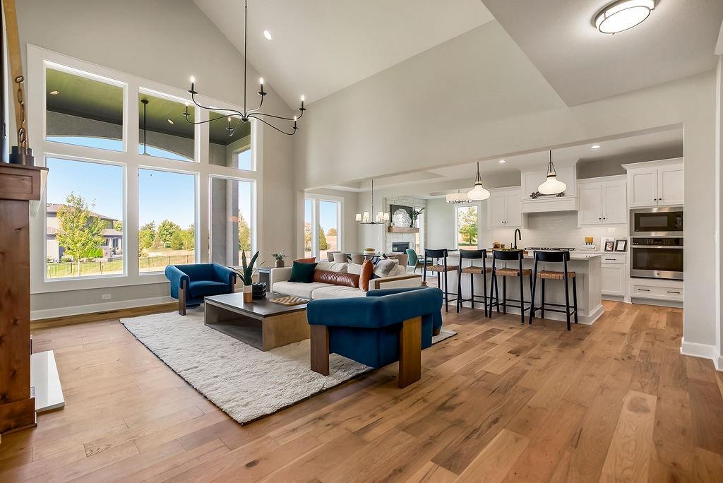 Listing Photo MLS #HMS2586789