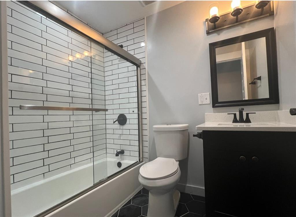 Listing Photo MLS #HMS2587049