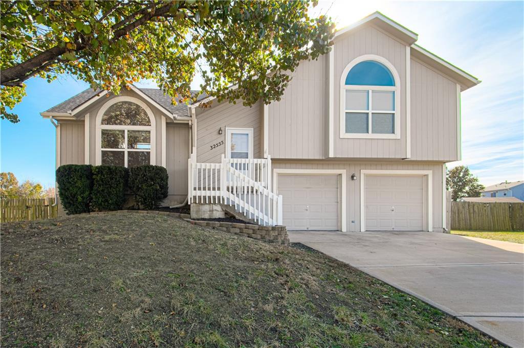 Listing Photo MLS #HMS2587236