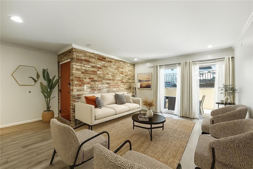 Listing Photo MLS #HMS2587239