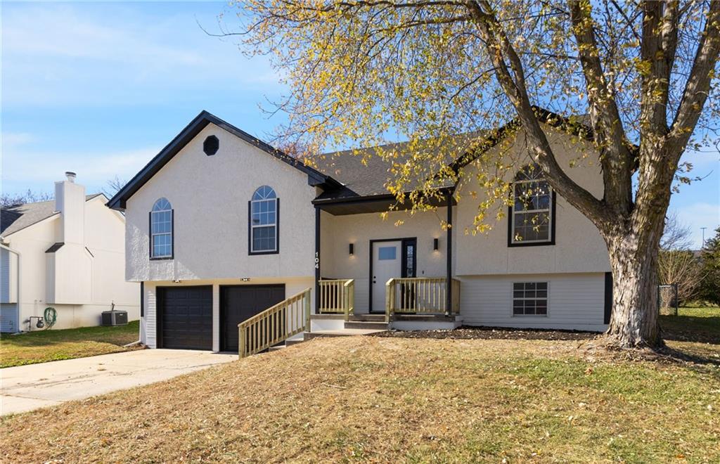 Listing Photo MLS #HMS2587373