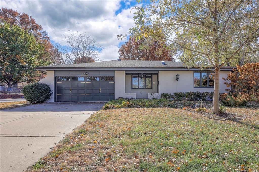 Listing Photo MLS #HMS2587567