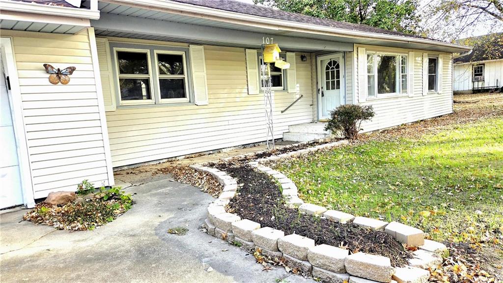 Listing Photo MLS #HMS2587924