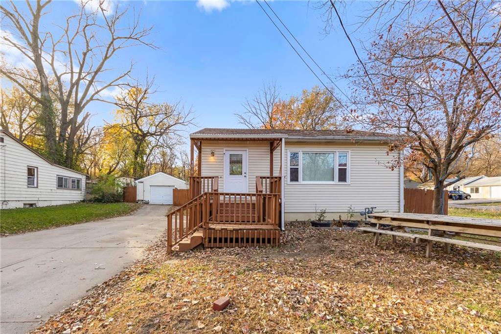 Listing Photo MLS #HMS2588070