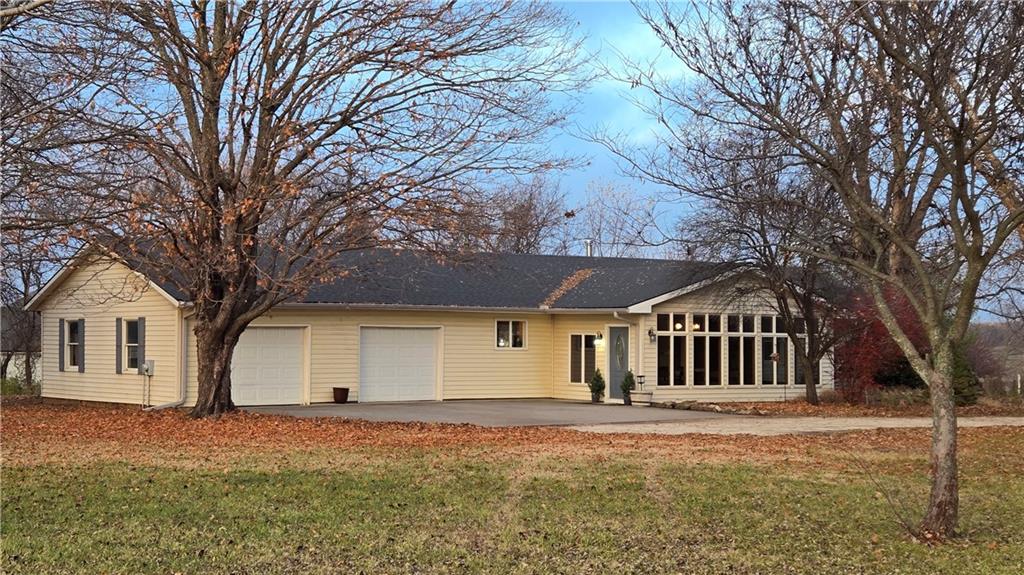 Listing Photo MLS #HMS2589076