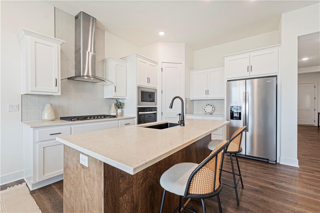 Listing Photo MLS #HMS2591313