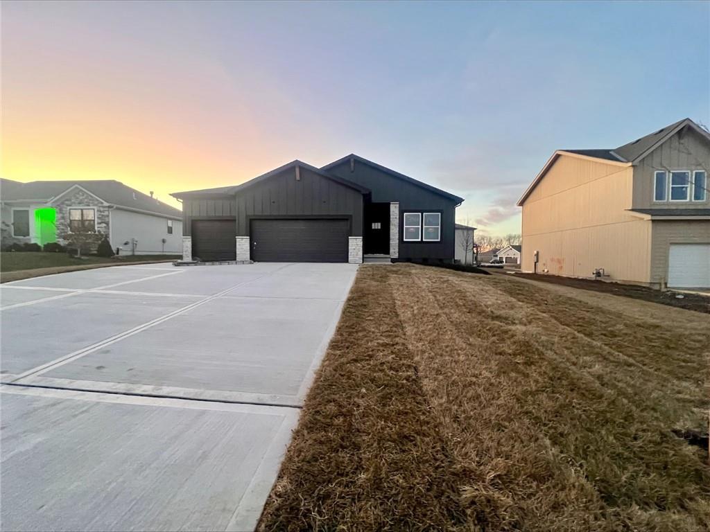 Listing Photo MLS #HMS2593266