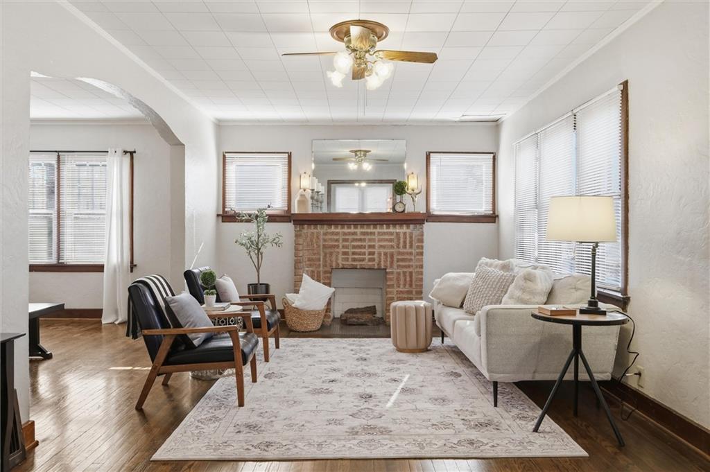 Listing Photo MLS #HMS2595685