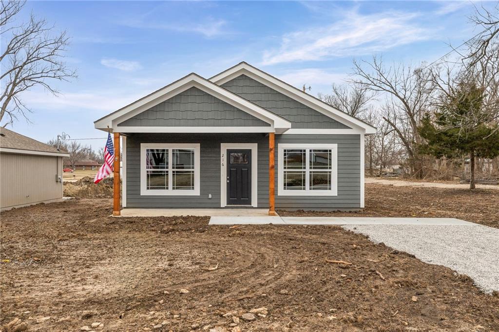 Listing Photo MLS #HMS2597457