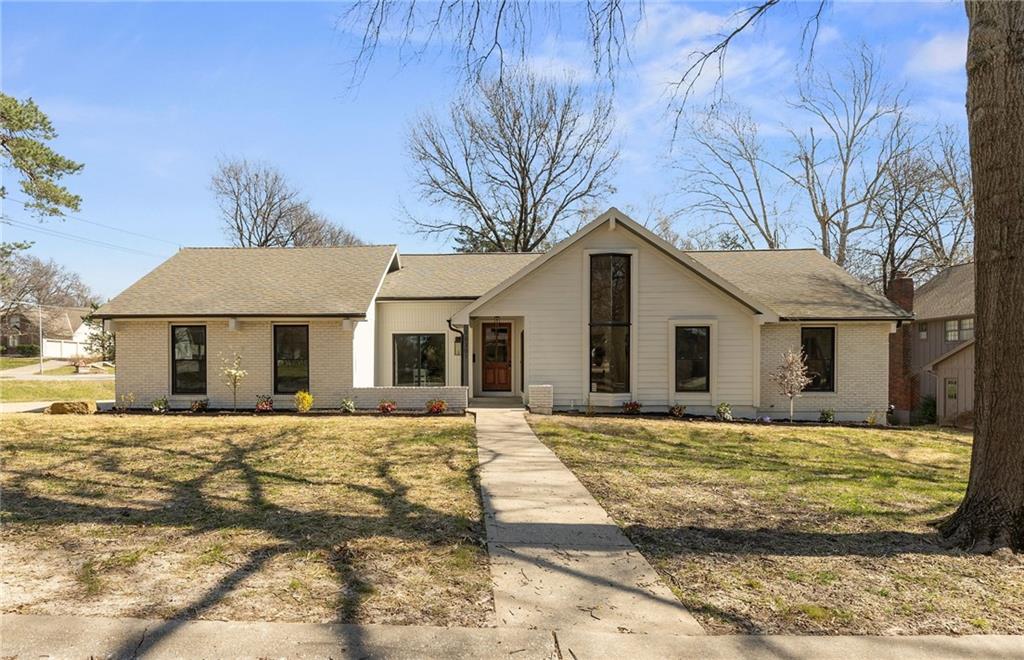 Listing Photo MLS #HMS2597798