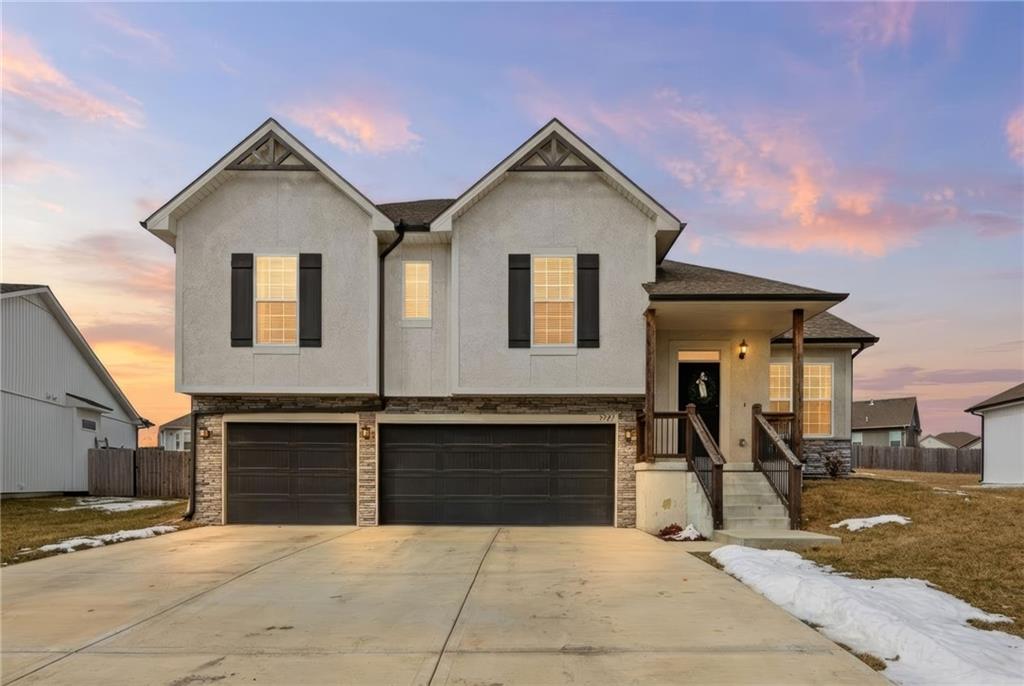 Listing Photo MLS #HMS2599443