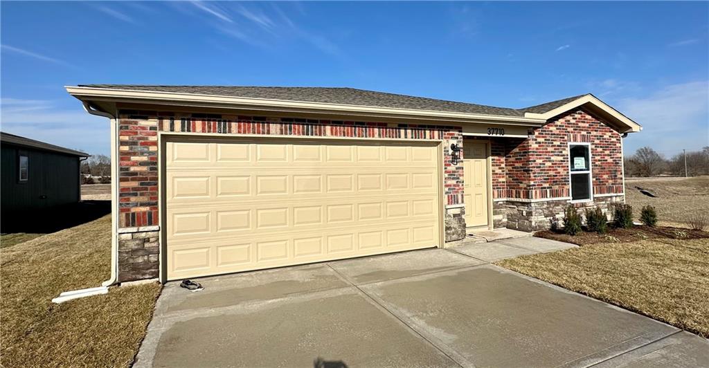 Listing Photo MLS #HMS2601859