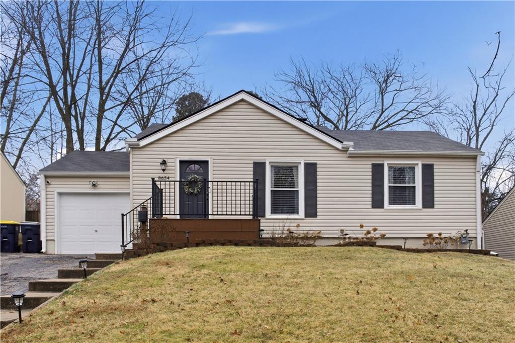 Listing Photo MLS #HMS2602373