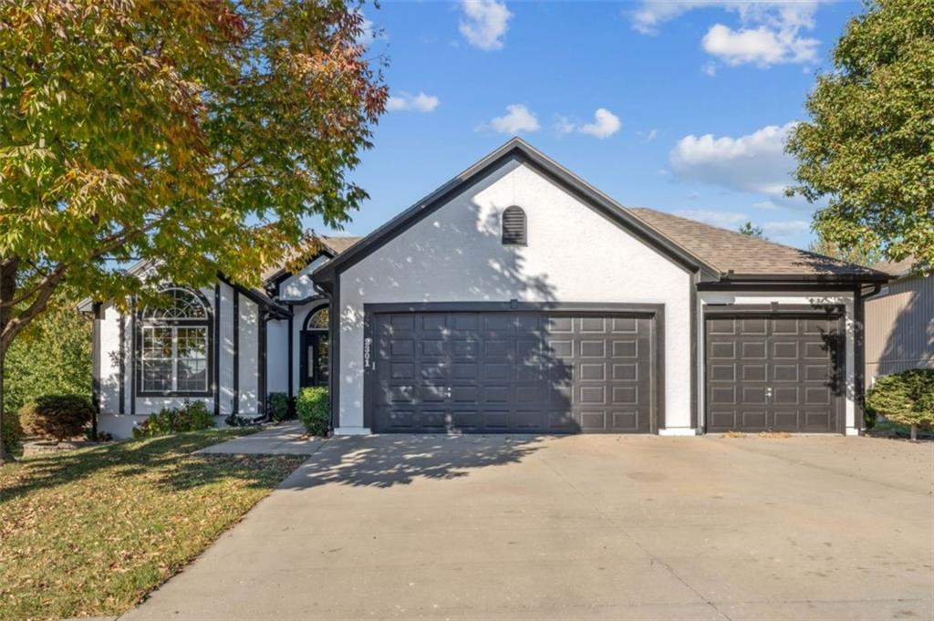 Listing Photo MLS #HMS2602766