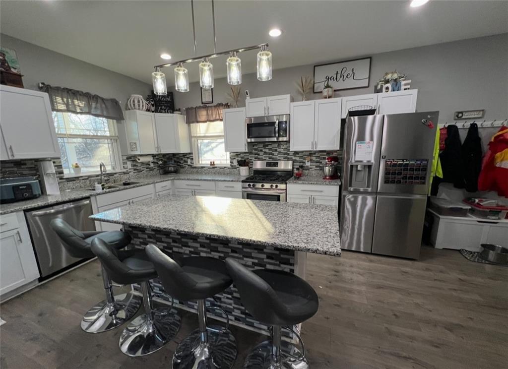 Listing Photo MLS #HMS2602796