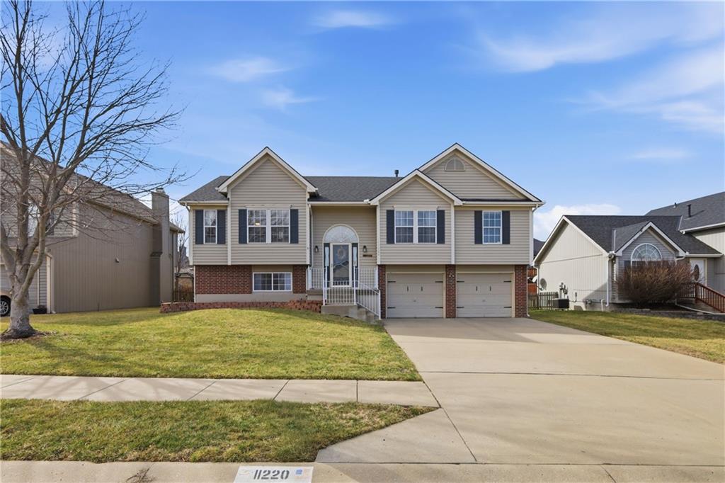 Listing Photo MLS #HMS2603097