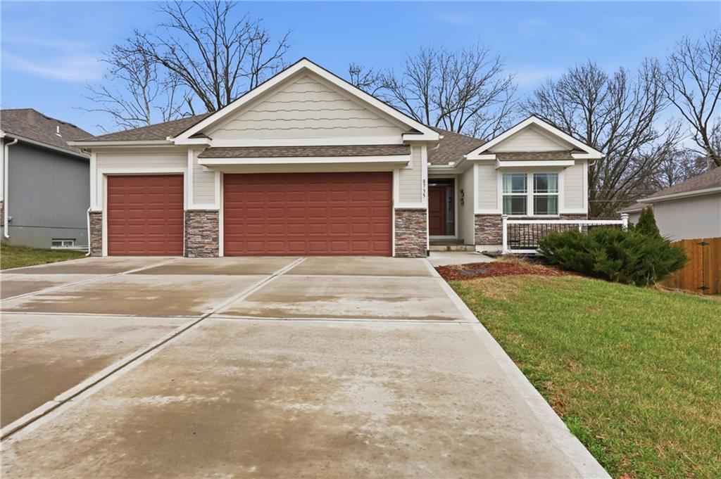 Listing Photo MLS #HMS2604836