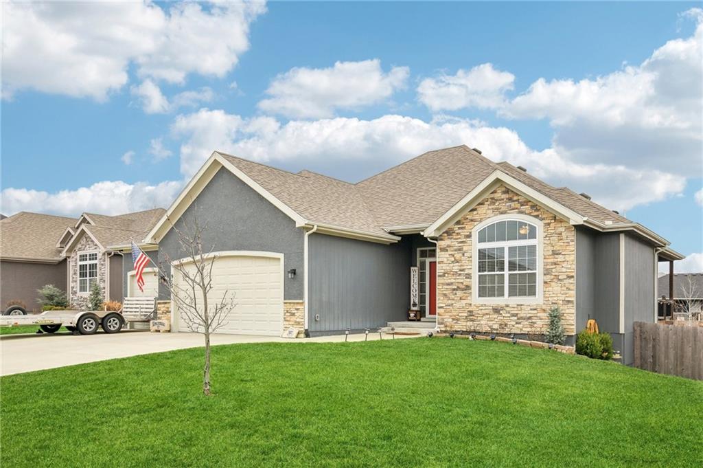 Listing Photo MLS #HMS2604845