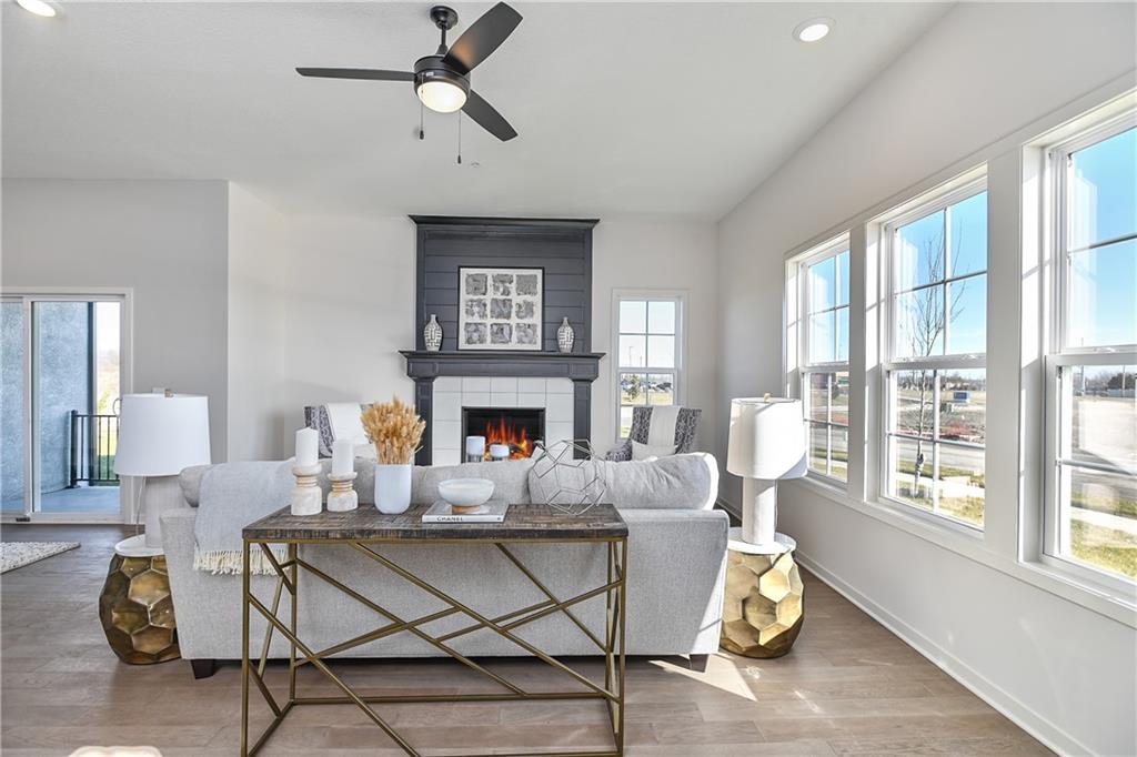 Listing Photo MLS #HMS2605202