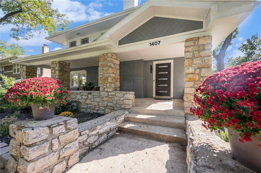 Listing Photo MLS #HMS2605411